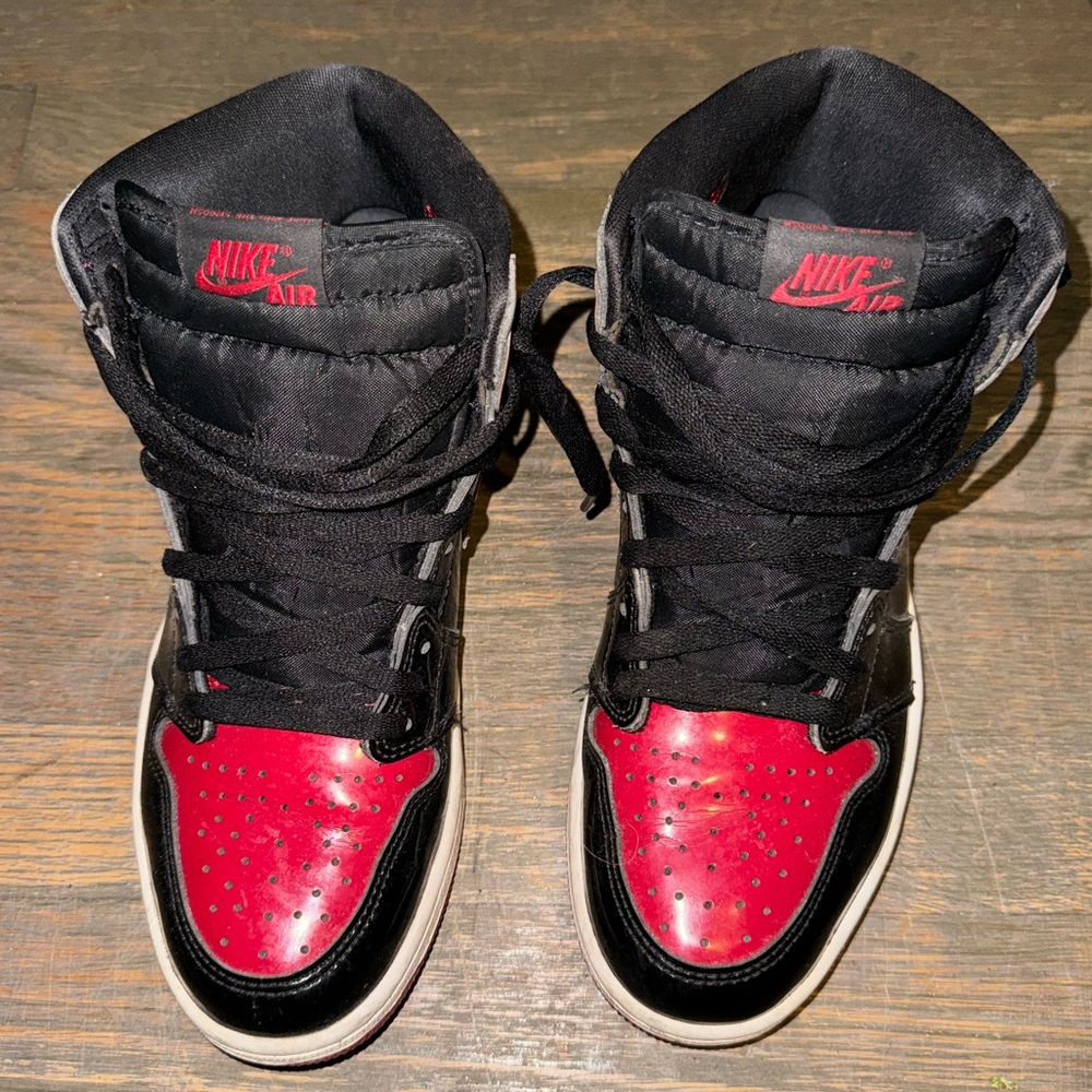 JORDAN 1 size 8.5 used condition 7/10